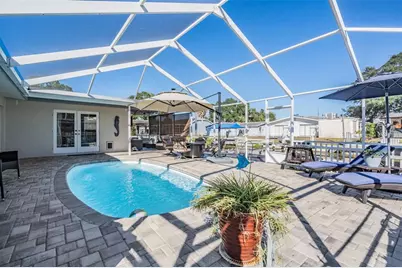 208 W Canal Drive, Palm Harbor, FL 34684 - Photo 3