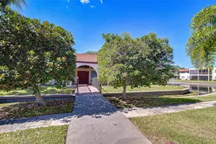 9700 Starkey Rd, Seminole, FL 33777 - Photo 33