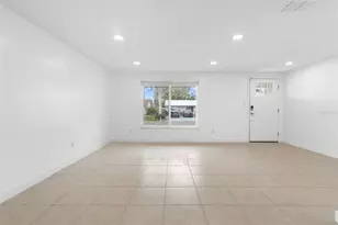 504 Red Mangrove Ln, Apollo Beach, FL 33572 - Photo 9