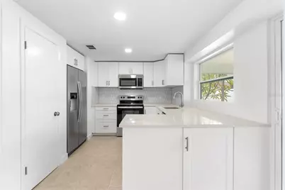 504 Red Mangrove Lane, Apollo Beach, FL 33572 - Photo 11