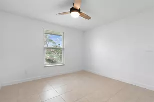 504 Red Mangrove Ln, Apollo Beach, FL 33572 - Photo 17