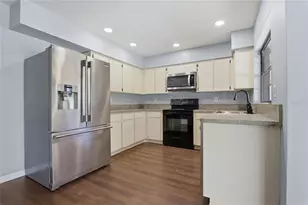 1208 Monte Lake Dr, Valrico, FL 33596 - Photo 11