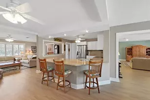 6601 Renaldo Way S, Saint Petersburg, FL 33707 - Photo 7