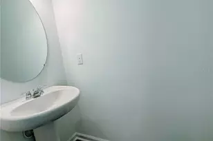 6215 Daerr Rdg St, Zephyrhills, FL 33542 - Photo 15