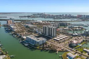 320 Island Way, Clearwater Beach, FL 33767 - Photo 3