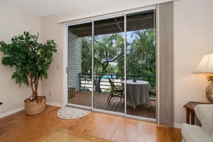 320 Island Way, Clearwater Beach, FL 33767 - Photo 9