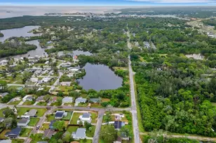 4935 Largo Terrace, New Port Richey, FL 34652 - Photo 17