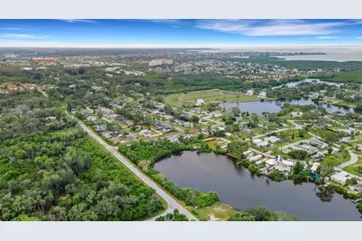 4935 Largo Terrace, New Port Richey, FL 34652 - Photo 13