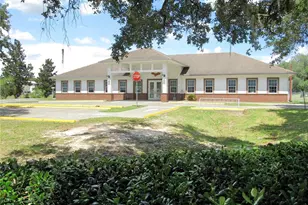 36827 Grace Ave, Zephyrhills, FL 33542 - Photo 43