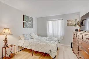 3650 Lake Bayshore Dr, Bradenton, FL 34205 - Photo 13