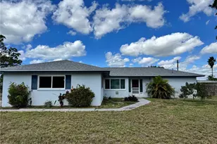 1048 Porpoise Rd, Venice, FL 34293 - Photo 1