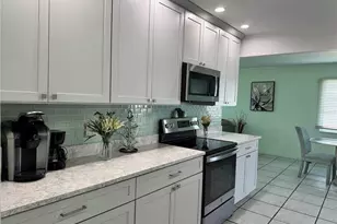 1048 Porpoise Rd, Venice, FL 34293 - Photo 3