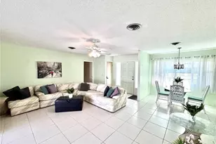 1048 Porpoise Rd, Venice, FL 34293 - Photo 17