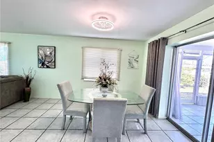 1048 Porpoise Rd, Venice, FL 34293 - Photo 5