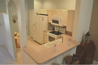 11135 Kapok Grand Circle, Madeira Beach, FL 33708 - Photo 9