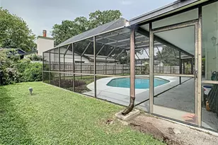 15616 Cashmere Ln, Tampa, FL 33624 - Photo 13