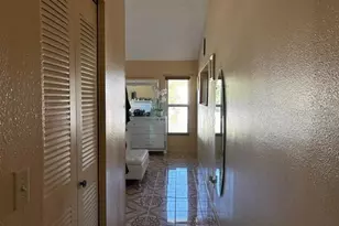 11228 Fiddlewood Dr, Riverview, FL 33579 - Photo 3