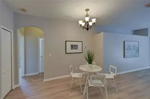 2823 Windcrest Oaks Ct, Valrico, FL 33594 - Photo 17