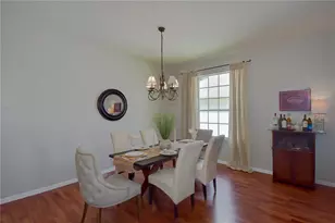 2823 Windcrest Oaks Ct, Valrico, FL 33594 - Photo 7