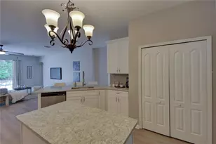 2823 Windcrest Oaks Ct, Valrico, FL 33594 - Photo 13