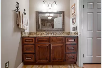 4535 W Beachway Drive, Tampa, FL 33609 - Photo 37