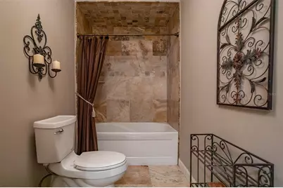 4535 W Beachway Drive, Tampa, FL 33609 - Photo 35