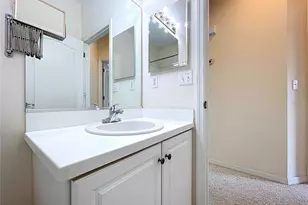 2046 Inverness Greens Dr, Sun City Center, FL 33573 - Photo 45