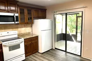 5100 Burchette Rd, Tampa, FL 33647 - Photo 11