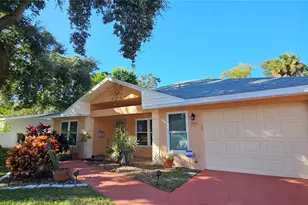 777 35th Ave S, Saint Petersburg, FL 33705 - Photo 3