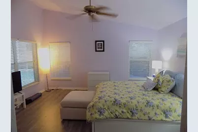 923 Hunter Lane, Tarpon Springs, FL 34689 - Photo 21