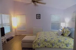 923 Hunter Ln, Tarpon Springs, FL 34689 - Photo 21