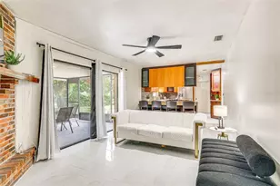 920 Lakeview Dr, Wimauma, FL 33598 - Photo 7