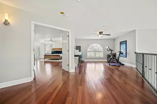 700 Sand Pine Dr NE, Saint Petersburg, FL 33703 - Photo 27