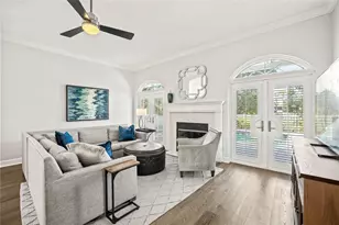 700 Sand Pine Dr NE, Saint Petersburg, FL 33703 - Photo 7