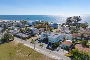 8200 Bayshore Dr, Treasure Island, FL 33706 - Photo 21