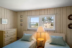 8200 Bayshore Dr, Treasure Island, FL 33706 - Photo 17
