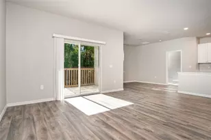 31612 Elkridge Dr, Sorrento, FL 32776 - Photo 5