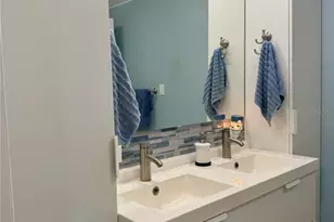 10399 67th Ave, Seminole, FL 33772 - Photo 9