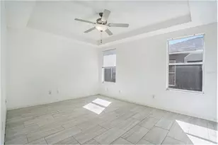 10438 Blackmore Dr, Tampa, FL 33647 - Photo 11