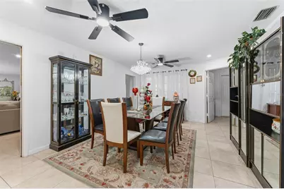 2401 26th Avenue S, Saint Petersburg, FL 33712 - Photo 11