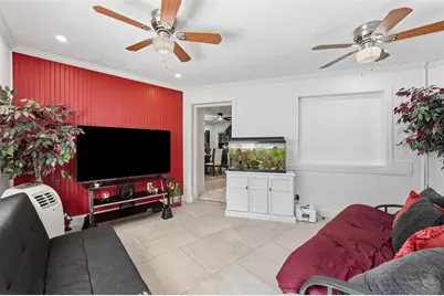 2401 26th Avenue S, Saint Petersburg, FL 33712 - Photo 29