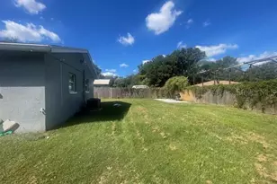 7712 Deleuil Ave, Tampa, FL 33610 - Photo 21