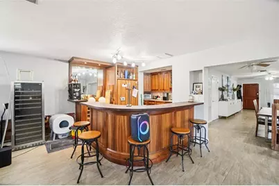 162 SE Lincoln Circle N, Saint Petersburg, FL 33703 - Photo 3