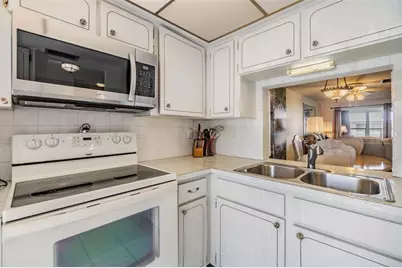 4215 Regal Place #4215, New Port Richey, FL 34652 - Photo 7