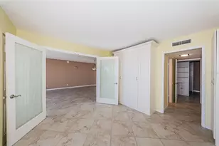 7400 Sun Island Dr S, South Pasadena, FL 33707 - Photo 27