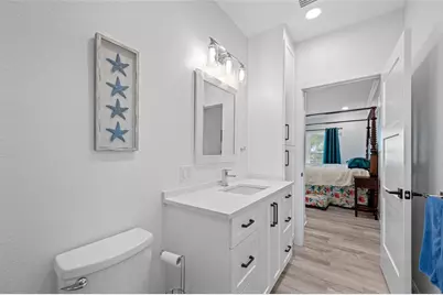 2813 Kipps Colony Drive S, Saint Petersburg, FL 33707 - Photo 41