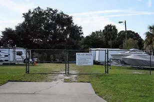 3815 N Oak Dr, Tampa, FL 33611 - Photo 17