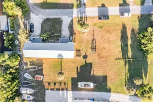 208 S Canal St, Ruskin, FL 33570 - Photo 21