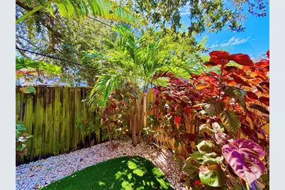 3202 W Hartnett Avenue, Tampa, FL 33611 - Photo 19