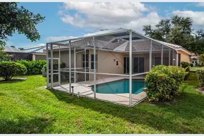 307 Rio Terra, Venice, FL 34285 - Photo 15